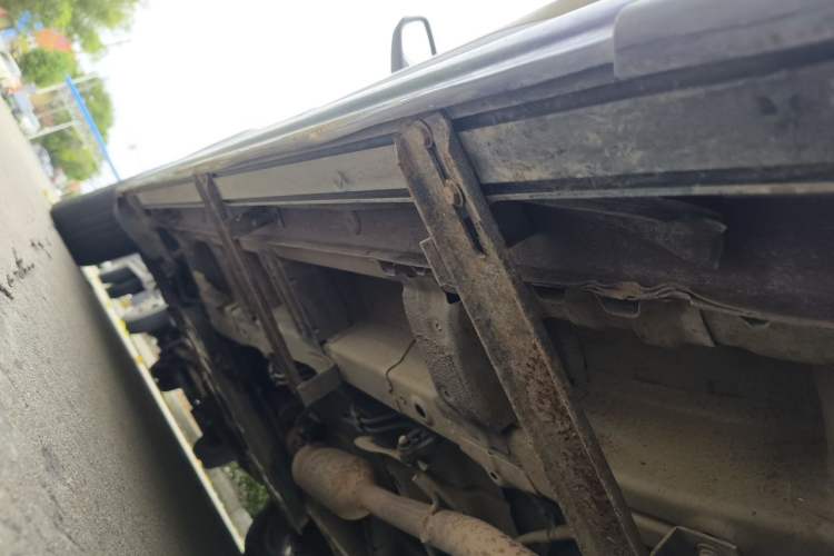 Used Baojun 560 2015 1.8L manual luxury version Chassis Rear Left