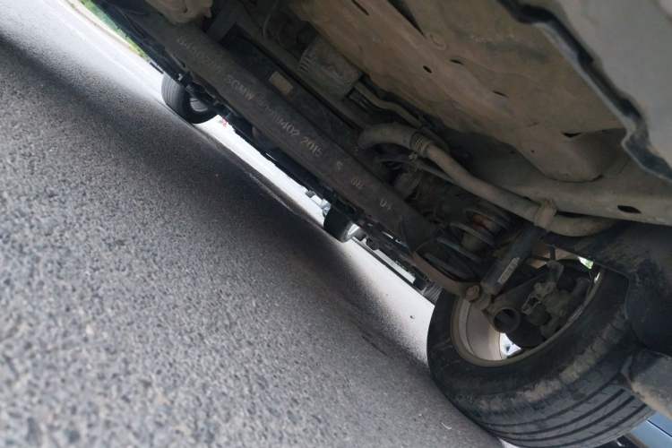 Used Baojun 560 2015 1.8L manual Comfort trim level Chassis Rear