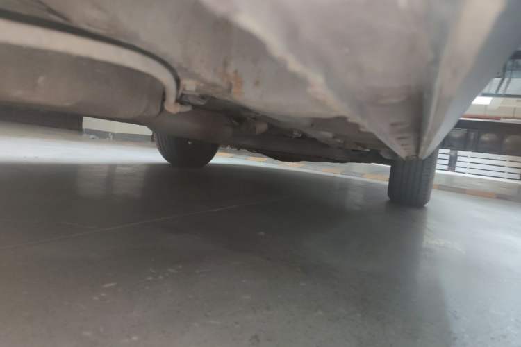 Used Baojun 560 2015 1.8L manual luxury version Chassis Rear Right