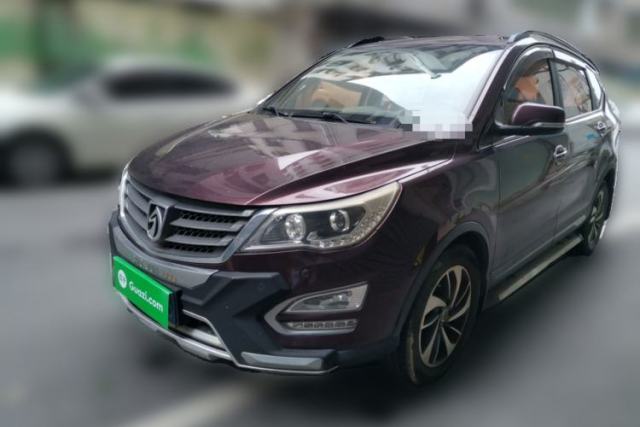 Used Baojun 560 2015 1.8L manual luxury version