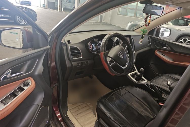 Used Baojun 560 2015 1.8L Manual Elite Edition Driver Seat