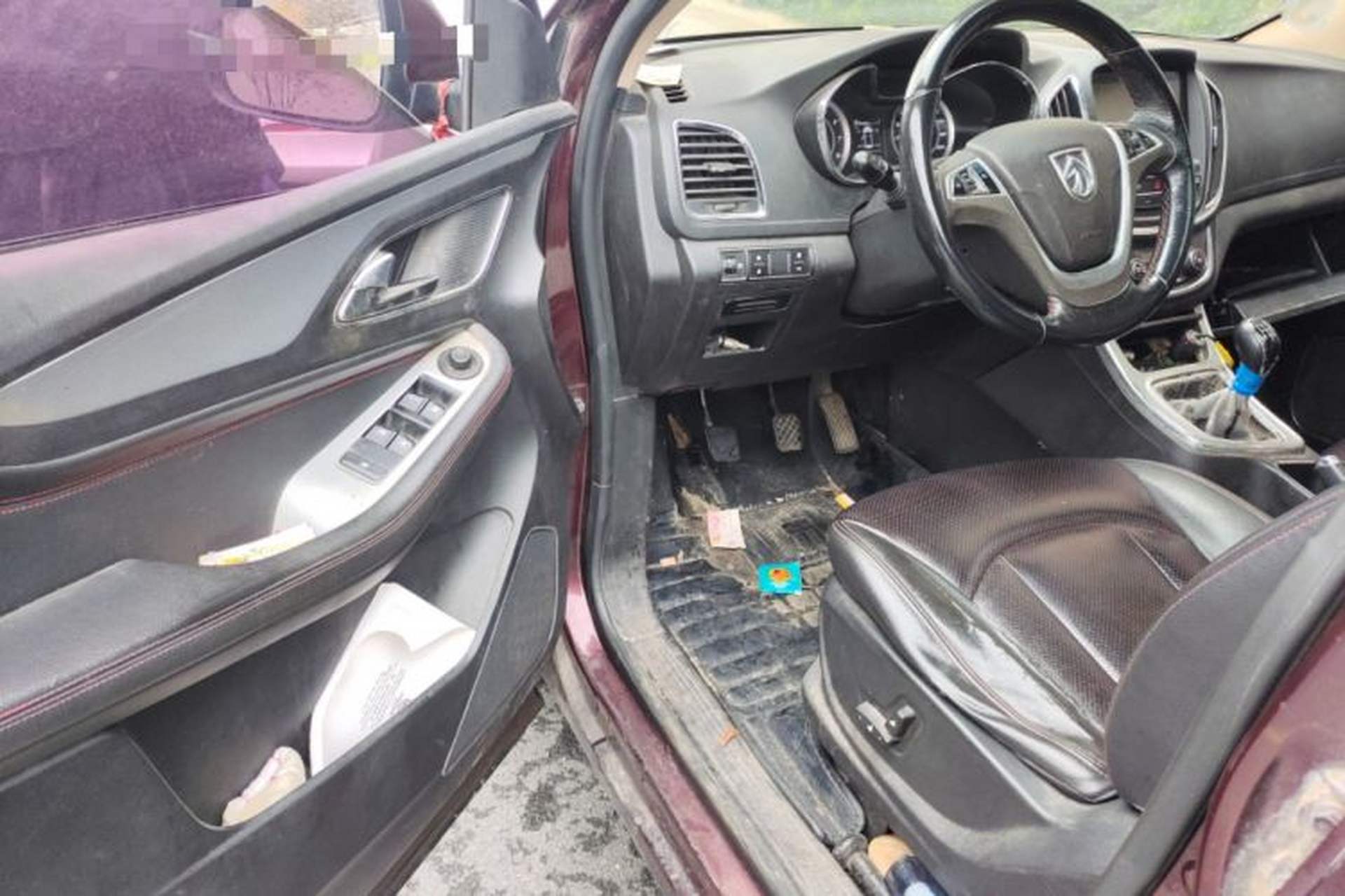 Used Baojun 560 2015 1.8L manual luxury version Driver Seat