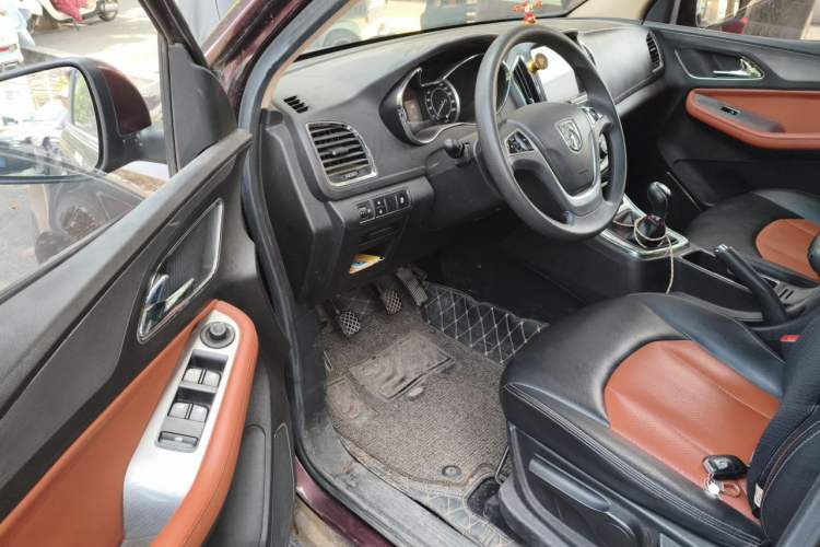 Used Baojun 560 2015 1.8L Manual Elite Edition Driver Seat