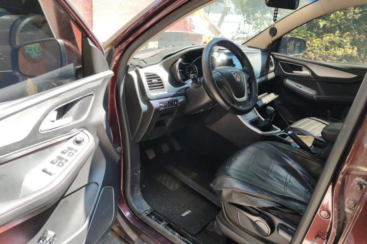 Used Baojun 560 2015 1.8L manual Comfort trim level Driver Seat