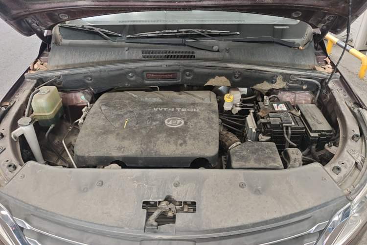 Used Baojun 560 2015 1.8L Manual Elite Edition Engine Bay