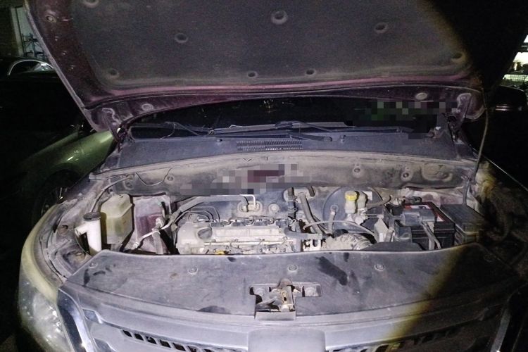 Used Baojun 560 2015 1.8L manual Comfort trim level Engine Bay