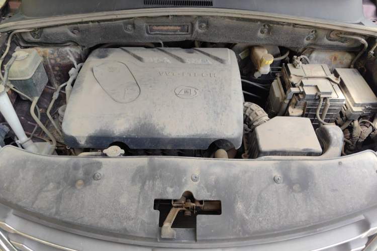 Used Baojun 560 2015 1.8L Manual Elite Edition Engine Bay