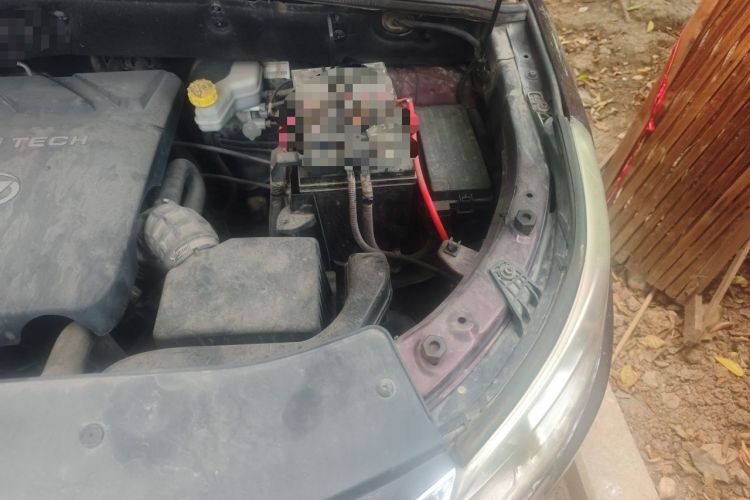 Used Baojun 560 2015 1.8L Manual Elite Edition Engine Bay Left