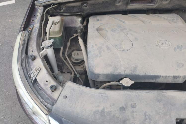 Used Baojun 560 2015 1.8L Manual Elite Edition Engine Bay Right