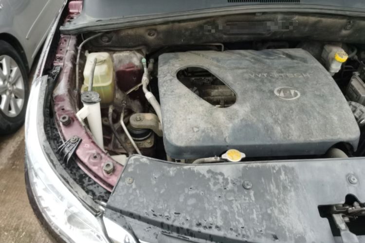 Used Baojun 560 2015 1.8L manual luxury version Engine Bay Right
