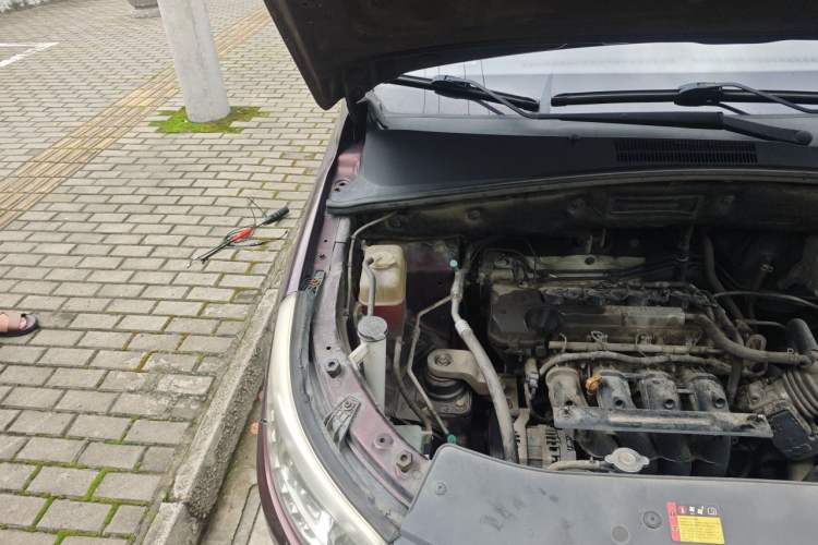 Used Baojun 560 2015 1.8L manual luxury version Engine Bay Right
