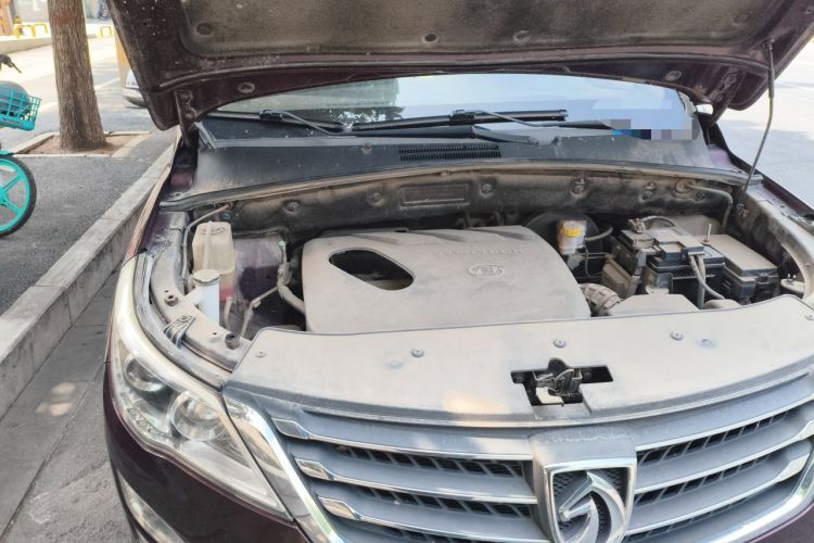 Used Baojun 560 2015 1.8L Manual Elite Edition Engine Bay Right