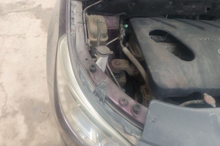 Used Baojun 560 2015 1.8L Manual Elite Edition Engine Bay Right