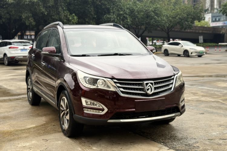 Used Baojun 560 2015 1.8L manual luxury version Exterior 8