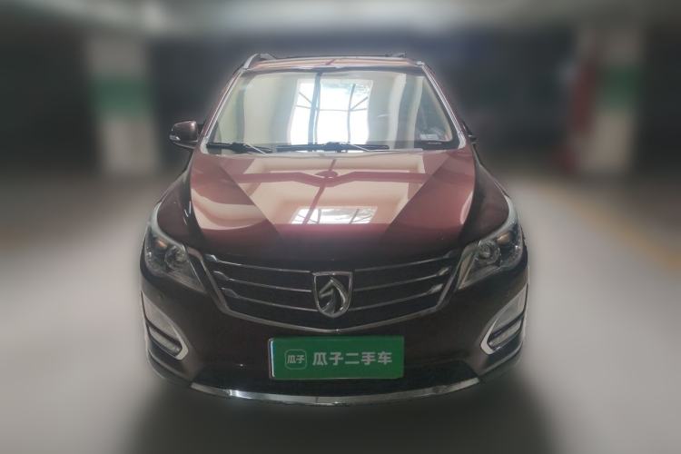 Used Baojun 560 2015 1.8L manual luxury version Front