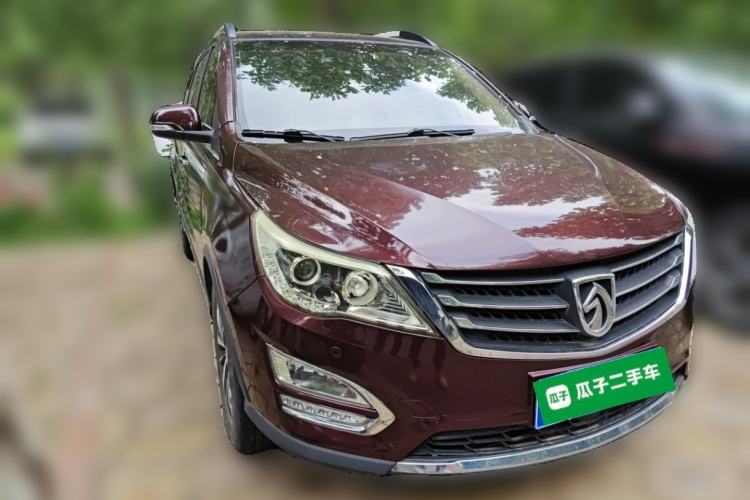 Used Baojun 560 2015 1.8L manual luxury version Front Right 45 Deg
