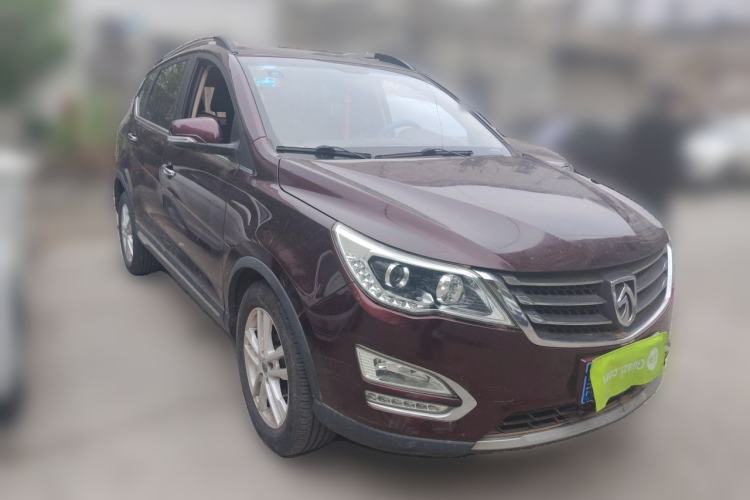 Used Baojun 560 2015 1.8L Manual Elite Edition Front Right 45 Deg