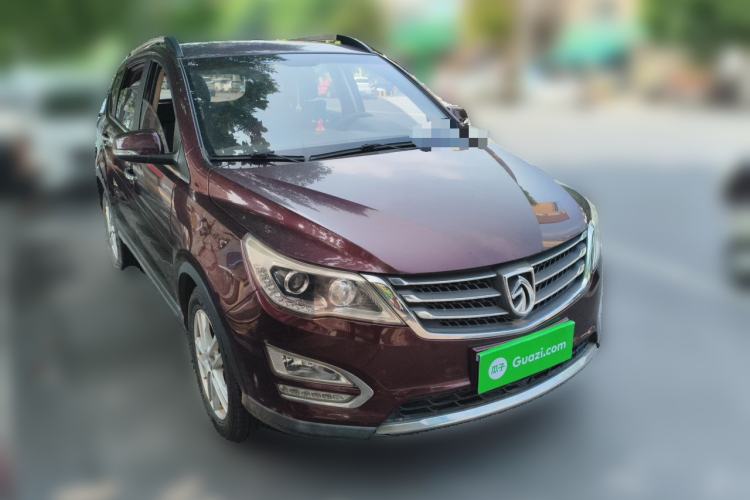 Used Baojun 560 2015 1.8L Manual Elite Edition Front Right 45 Deg
