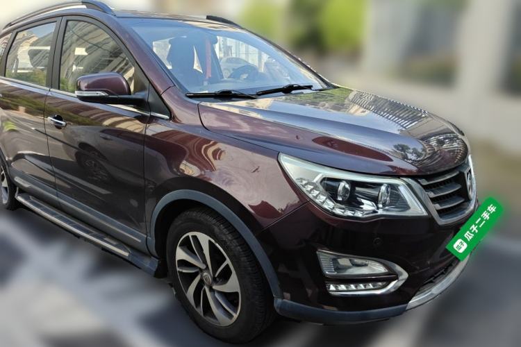 Used Baojun 560 2015 1.8L manual luxury version Front Right 45 Deg