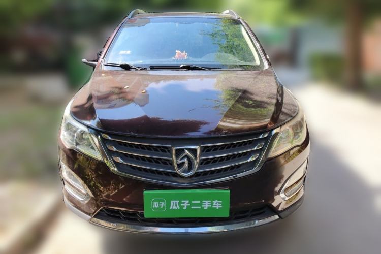 Used Baojun 560 2015 1.8L manual Comfort trim level Front