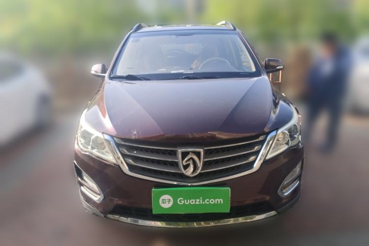 Used Baojun 560 2015 1.8L manual Comfort trim level Front