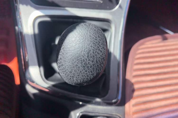 Used Baojun 560 2015 1.8L Manual Elite Edition Gear Lever