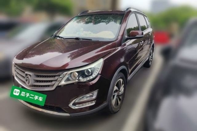 Used Baojun 560 2015 1.8L manual luxury version