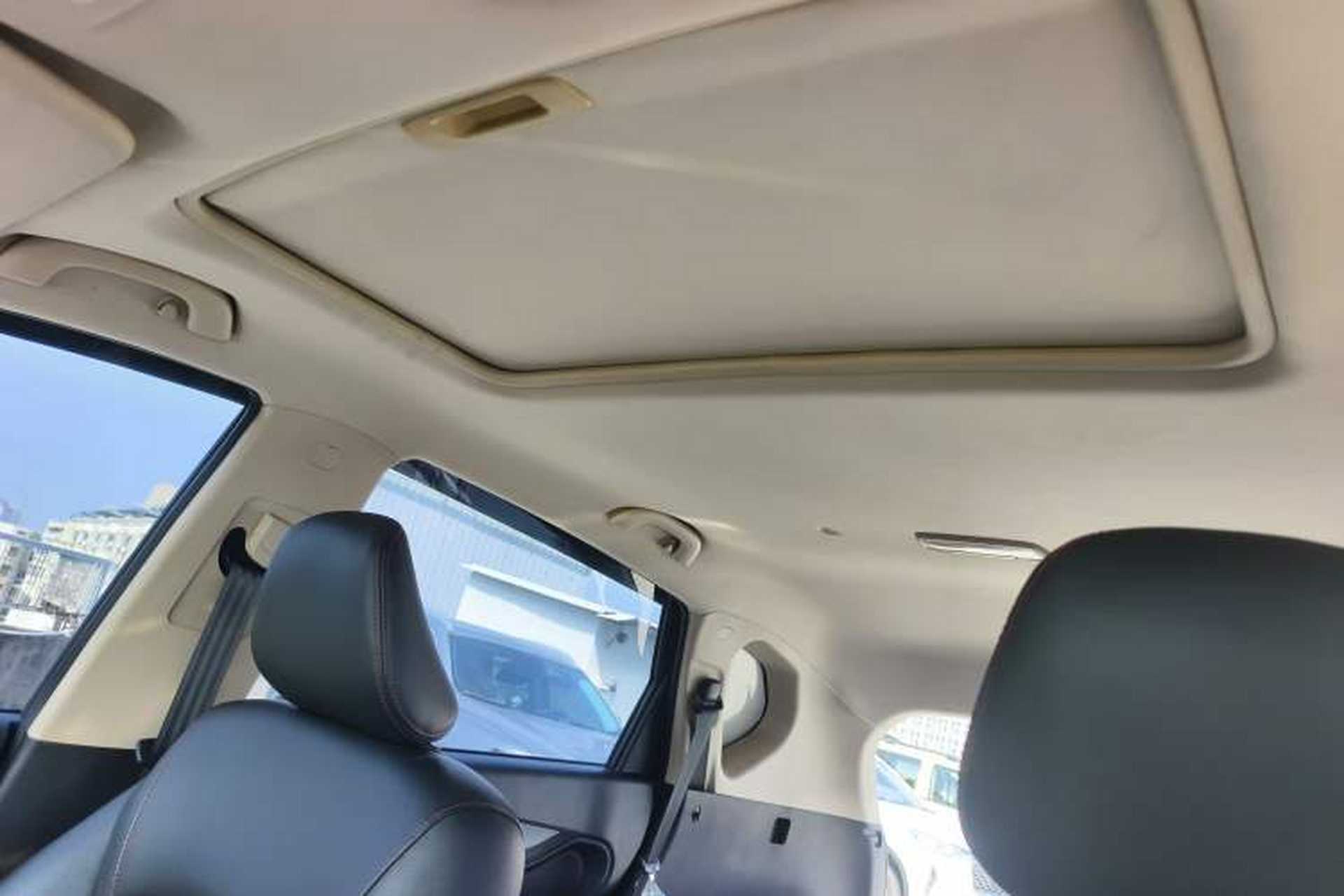 Used Baojun 560 2015 1.8L manual luxury version Headliner
