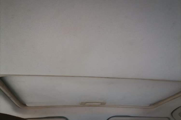 Used Baojun 560 2015 1.8L manual luxury version Headliner