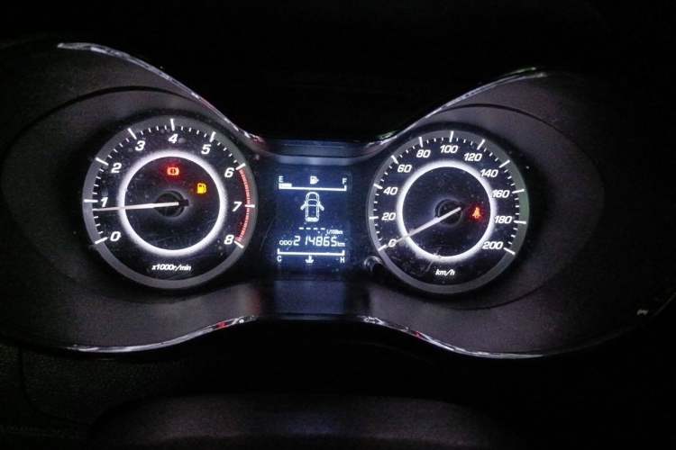 Used Baojun 560 2015 1.8L manual Comfort trim level Instrument Cluster