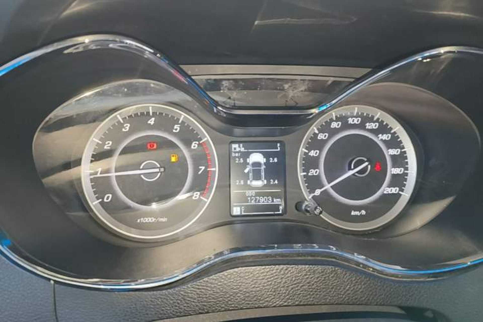 Used Baojun 560 2015 1.8L manual luxury version Instrument Cluster