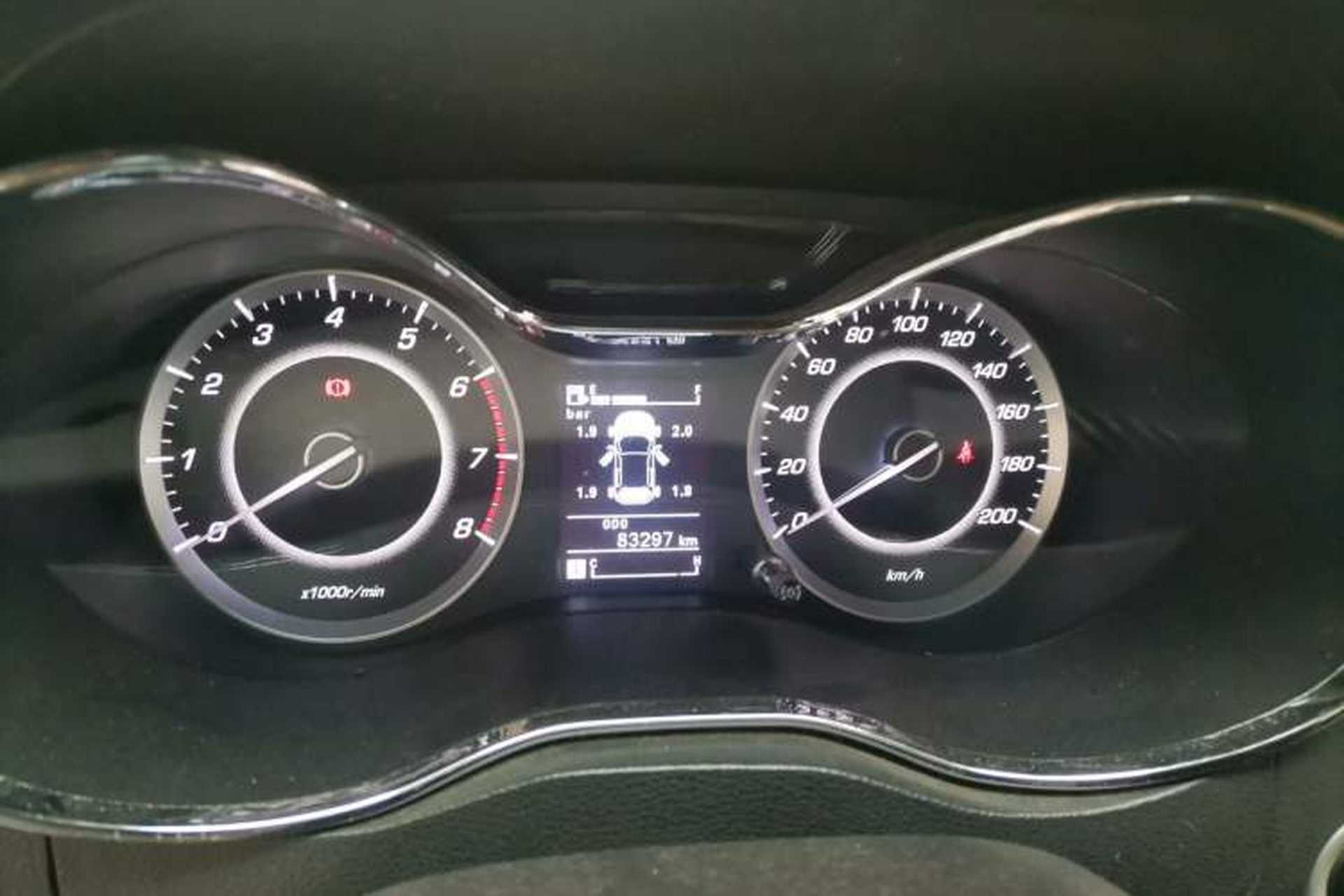 Used Baojun 560 2015 1.8L manual luxury version Instrument Cluster