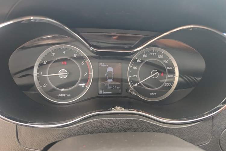 Used Baojun 560 2015 1.8L Manual Elite Edition Instrument Cluster