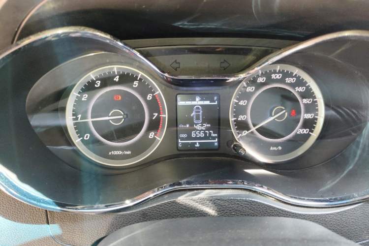 Used Baojun 560 2015 1.8L manual Comfort trim level Instrument Cluster