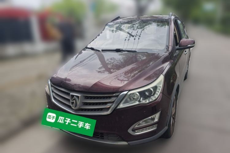 Used Baojun 560 2015 1.8L manual luxury version Guazi used car, China used car export, Used car for sale, Used cars, Cheapest cars for sale