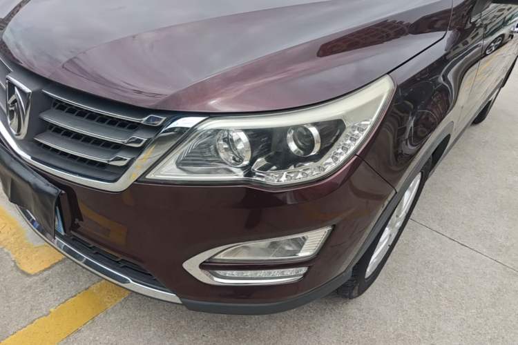 Used Baojun 560 2015 1.8L Manual Elite Edition Left Front Headlight