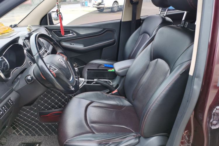 Used Baojun 560 2015 1.8L manual luxury version Left Front Seat