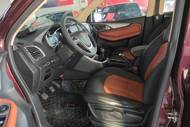 Used Baojun 560 2015 1.8L Manual Elite Edition Left Front Seat