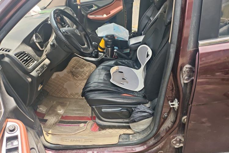 Used Baojun 560 2015 1.8L Manual Elite Edition Left Front Seat