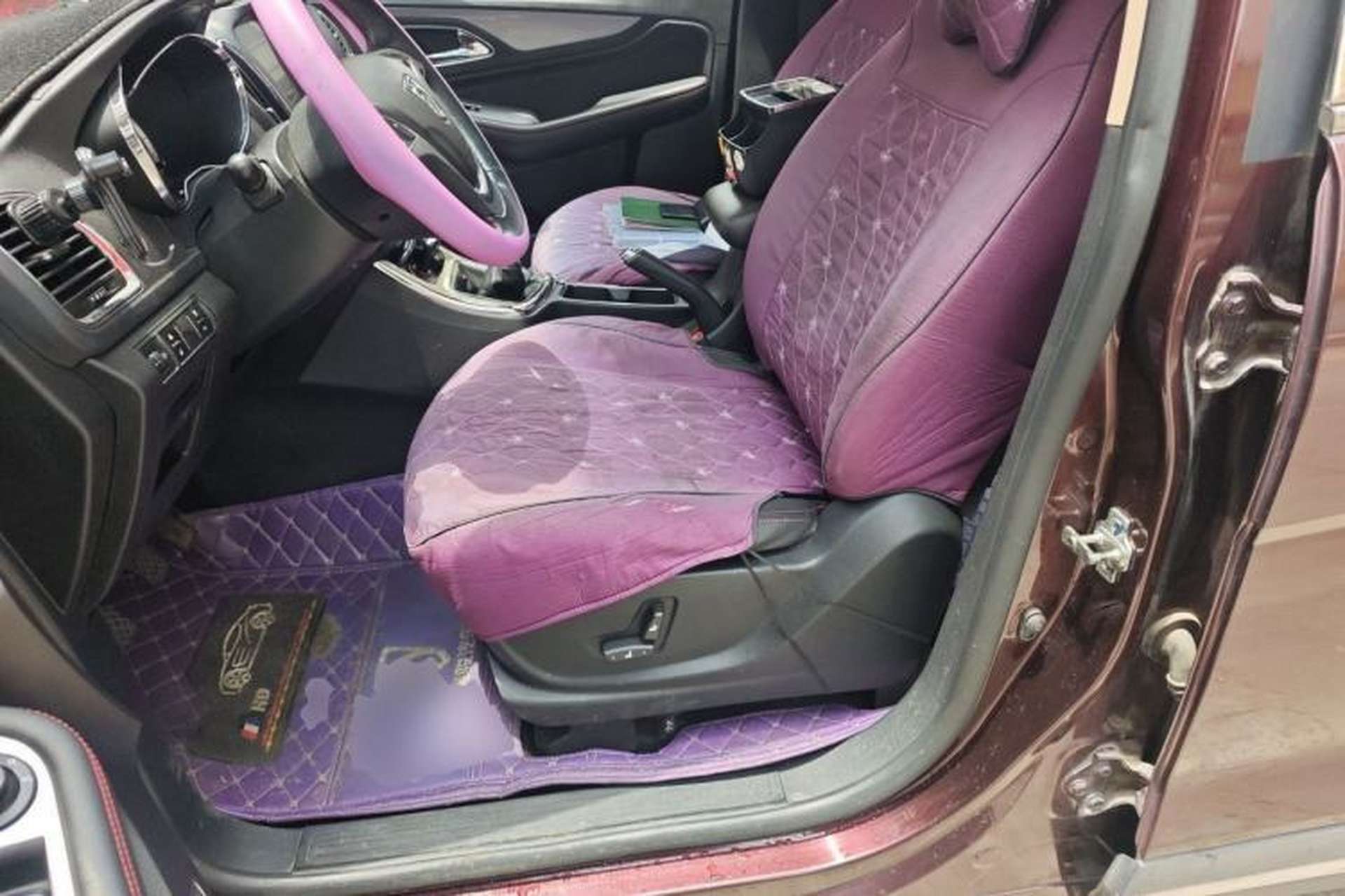 Used Baojun 560 2015 1.8L manual luxury version Left Front Seat