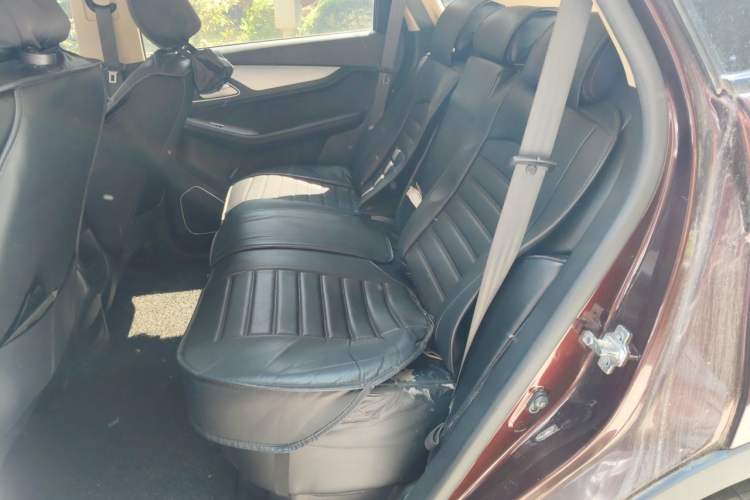 Used Baojun 560 2015 1.8L manual Comfort trim level Left Rear Seat