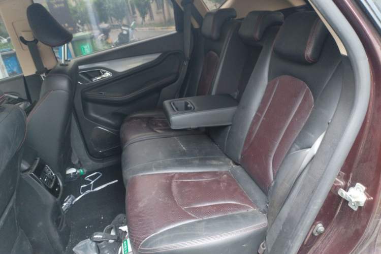 Used Baojun 560 2015 1.8L manual luxury version Left Rear Seat