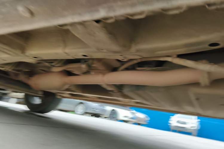 Used Baojun 560 2015 1.8L manual luxury version Left Side Sill