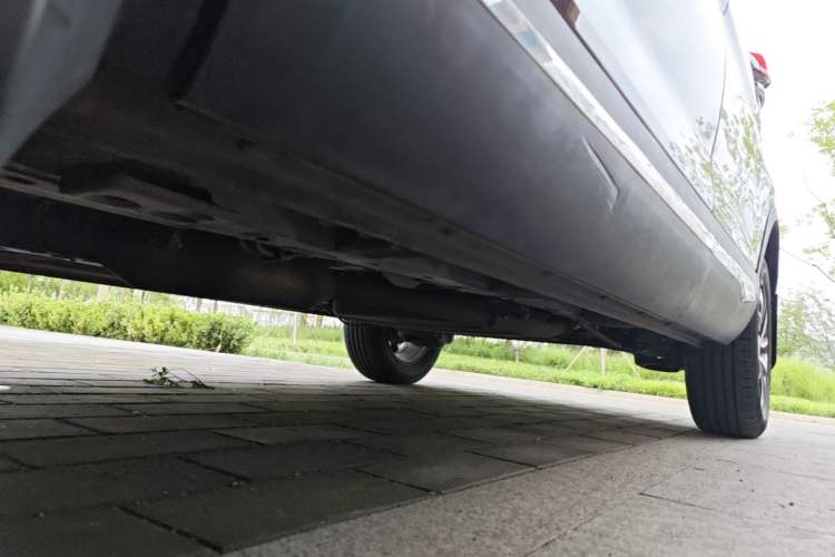 Used Baojun 560 2015 1.8L manual luxury version Left Side Sill
