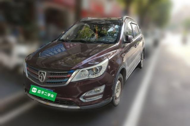 Baojun 560 2015 1.8L manual Comfort trim level d’occasion