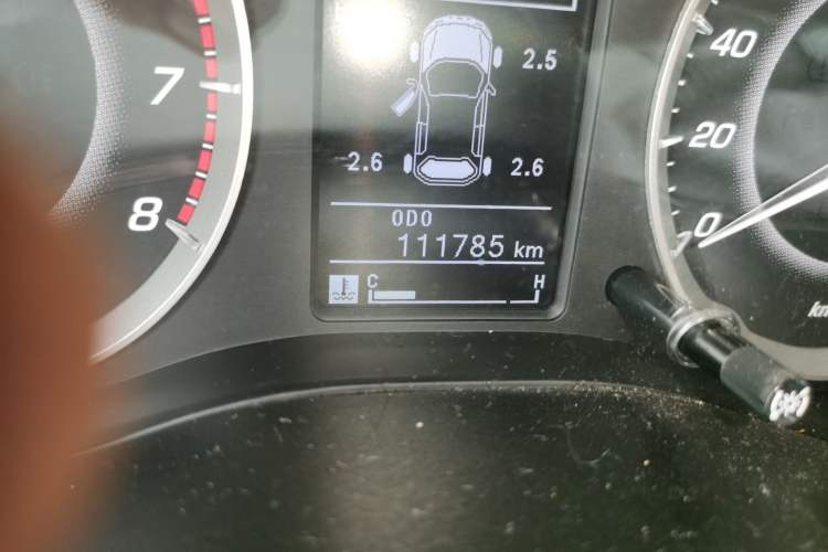 Used Baojun 560 2015 1.8L manual luxury version Odometer Close Up