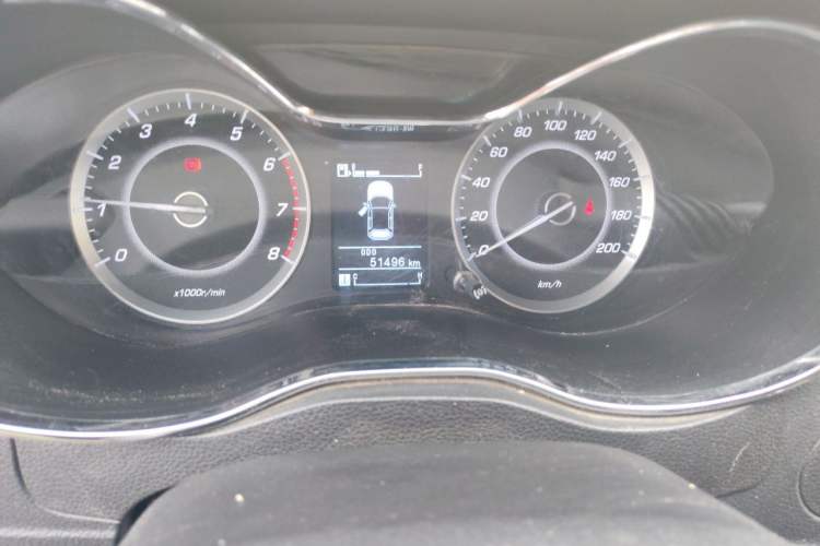 Used Baojun 560 2015 1.8L Manual Elite Edition Odometer Close Up
