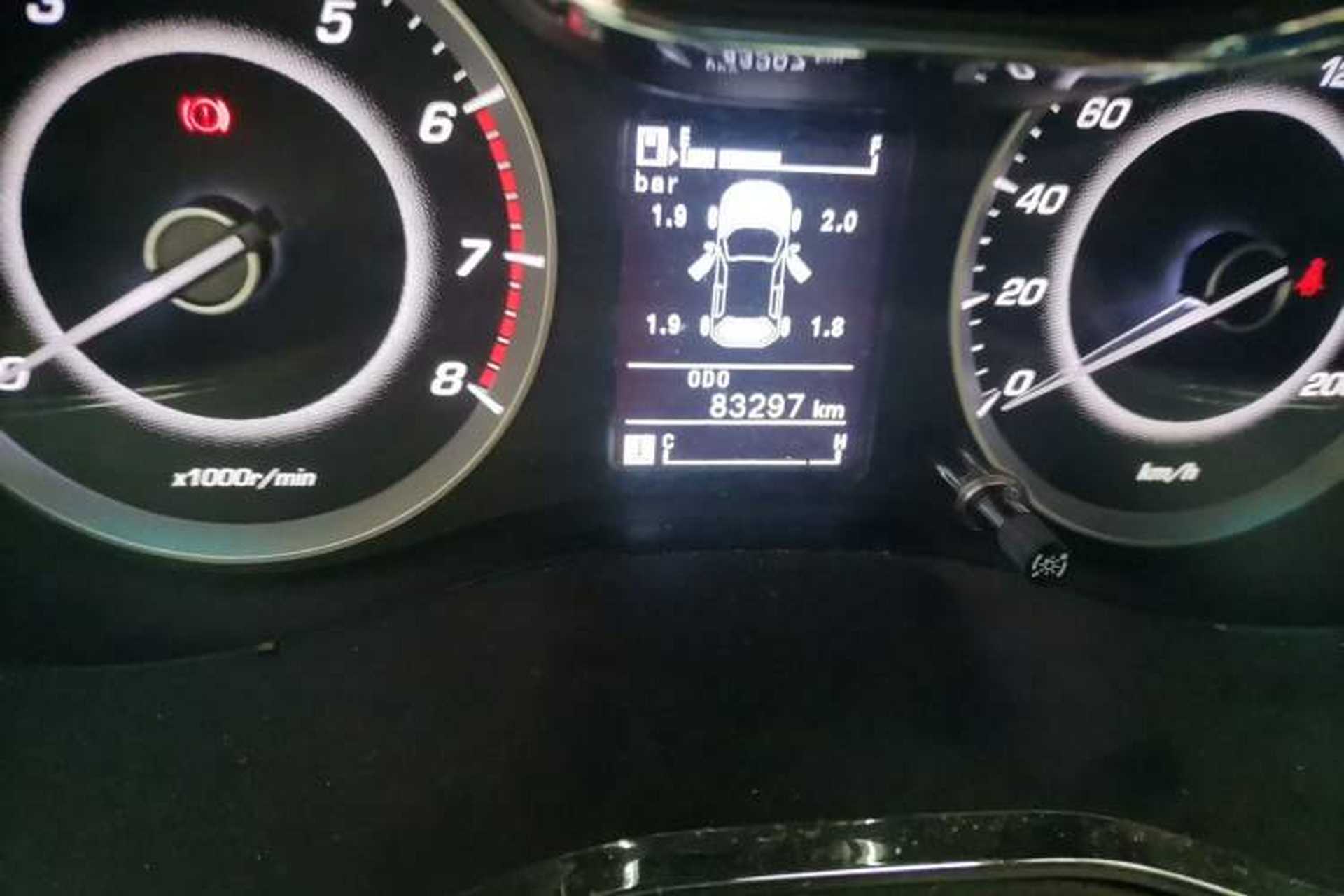 Used Baojun 560 2015 1.8L manual luxury version Odometer Close Up
