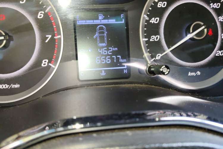 Used Baojun 560 2015 1.8L manual Comfort trim level Odometer Close Up