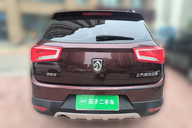 Used Baojun 560 2015 1.8L manual luxury version Rear